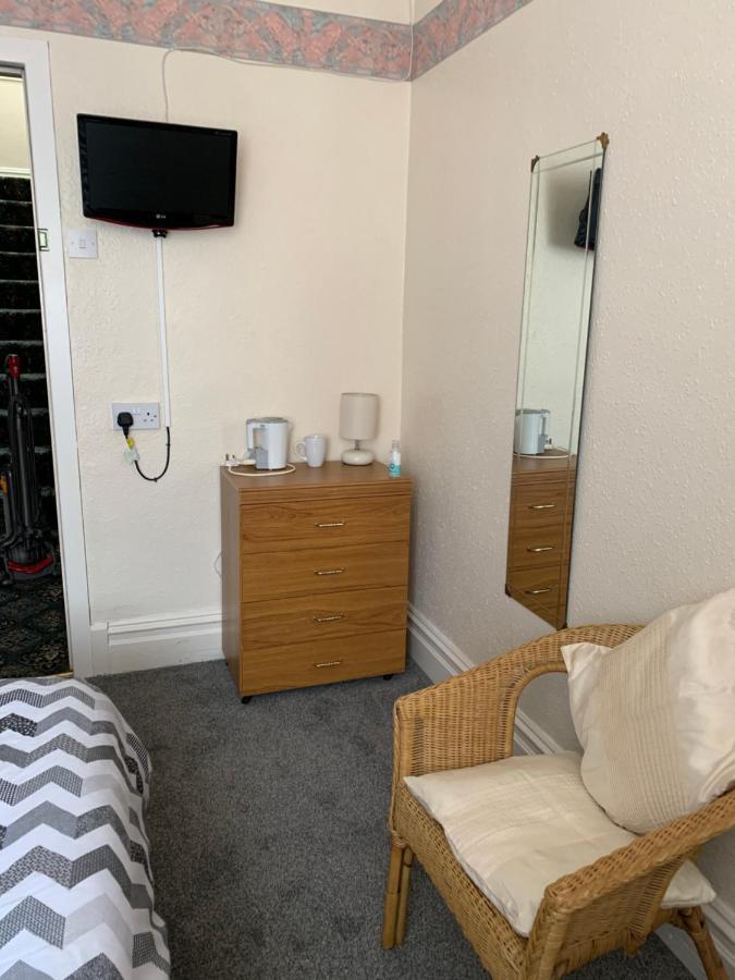 Alondra Bed & Breakfast Blackpool